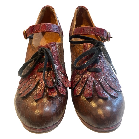 Vintage Chic Mihara Brown and Red Women's Shoes - Picture 2 of 13